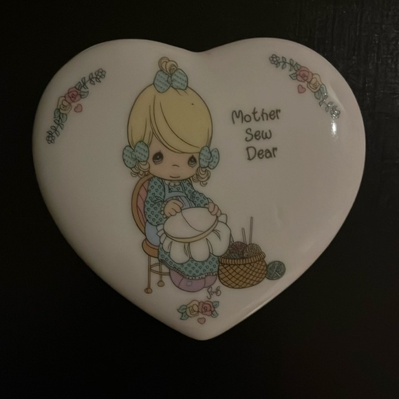 Precious Moments Other - Precious Moments ‘Mother Sew Dear’